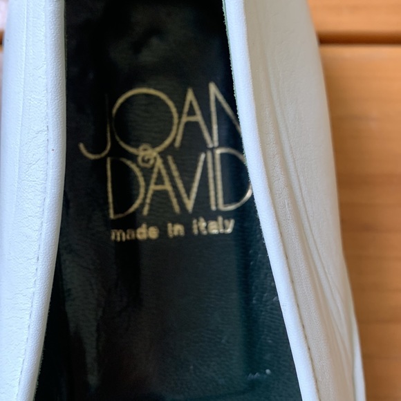 Vintage JOAN & DAVID White Leather Loafer Flats size 7 1/2 - Picture 4 of 9